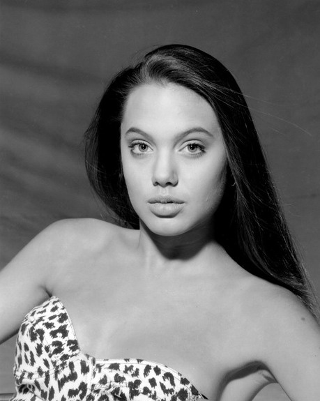 young-jolie06