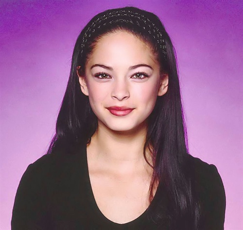 Kristin Kreuk10