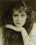 Theda Bara, 1917