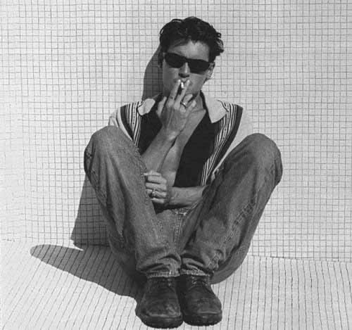 约翰尼·德普:一头长发一手烟 - mr.|banrenste`的日志 - 网易博客