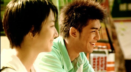 蓝色大门:什么事都没有做的夏天