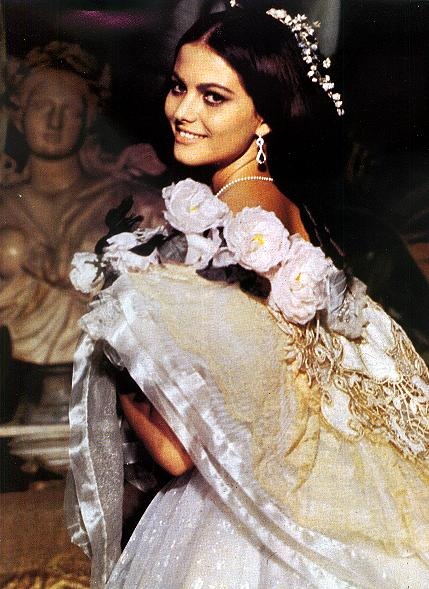 影片西部往事的有趣分析之吉尔的芳心1